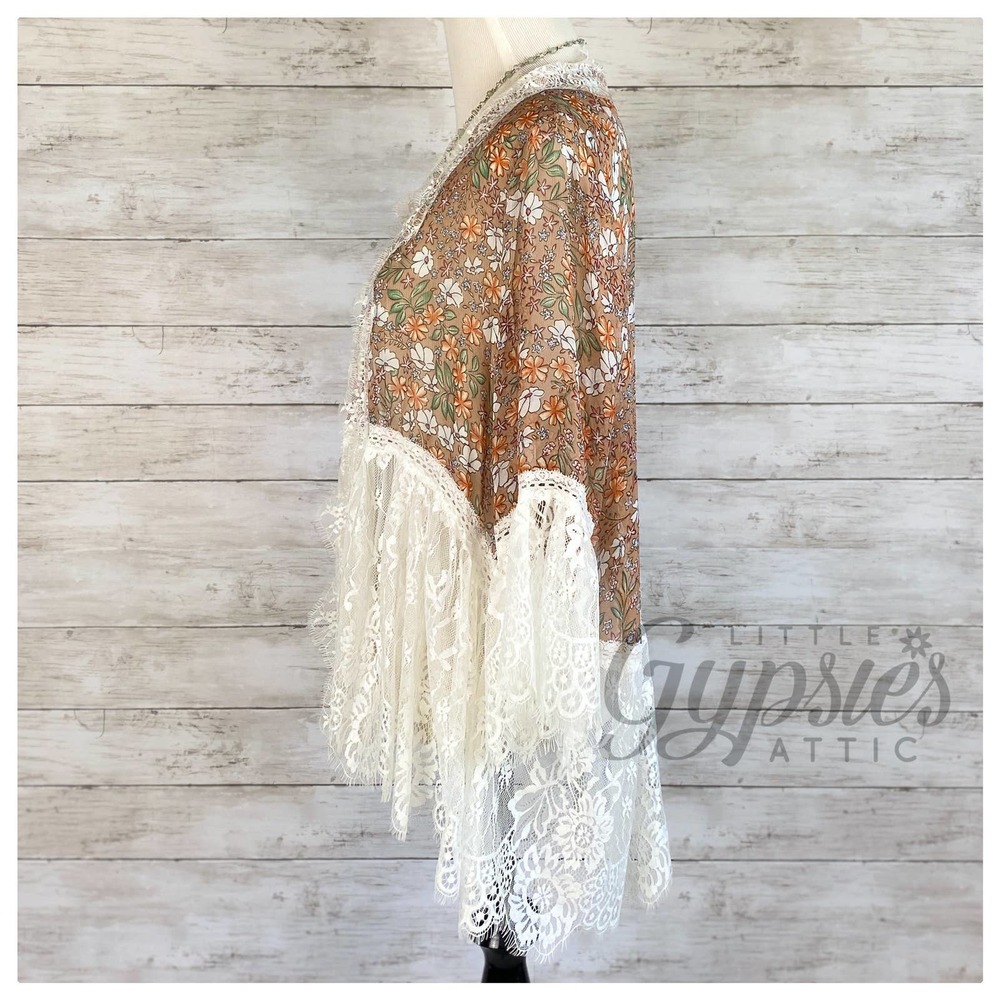 POL Ellie's Bridesmaid Lace Kimono Cardigan - Picture 7 of 14